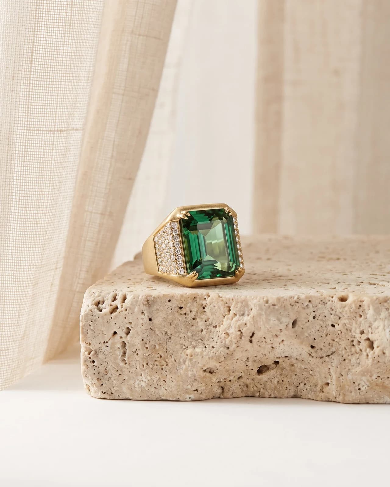 Statement Solitaires